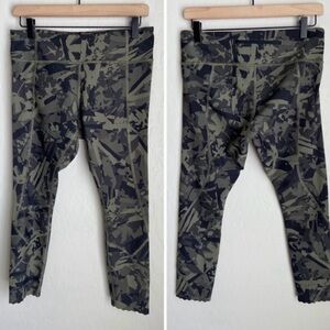 Lululemon Camouflage Print Leggings